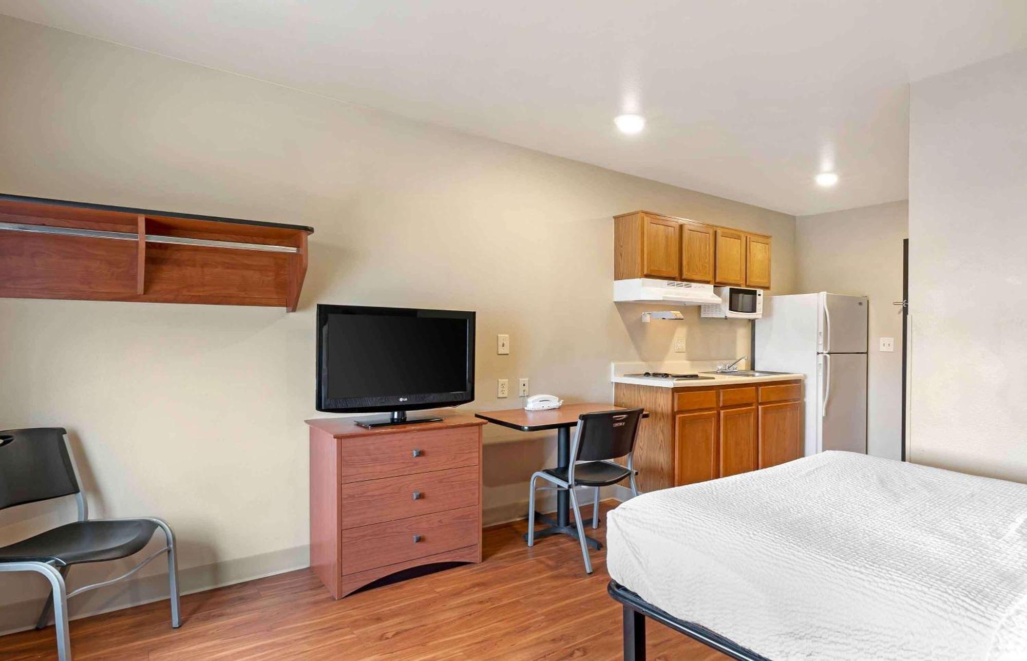 Extended Stay America Select Suites - Wichita - Airport 외부 사진