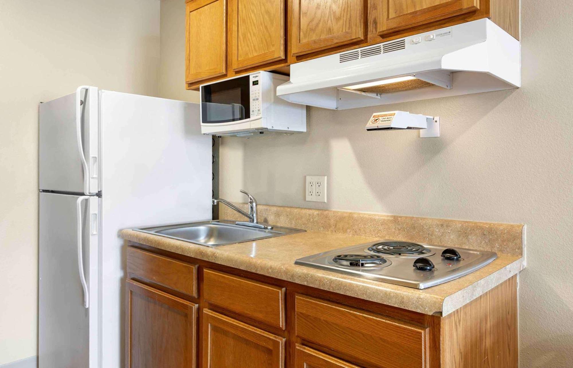 Extended Stay America Select Suites - Wichita - Airport 외부 사진