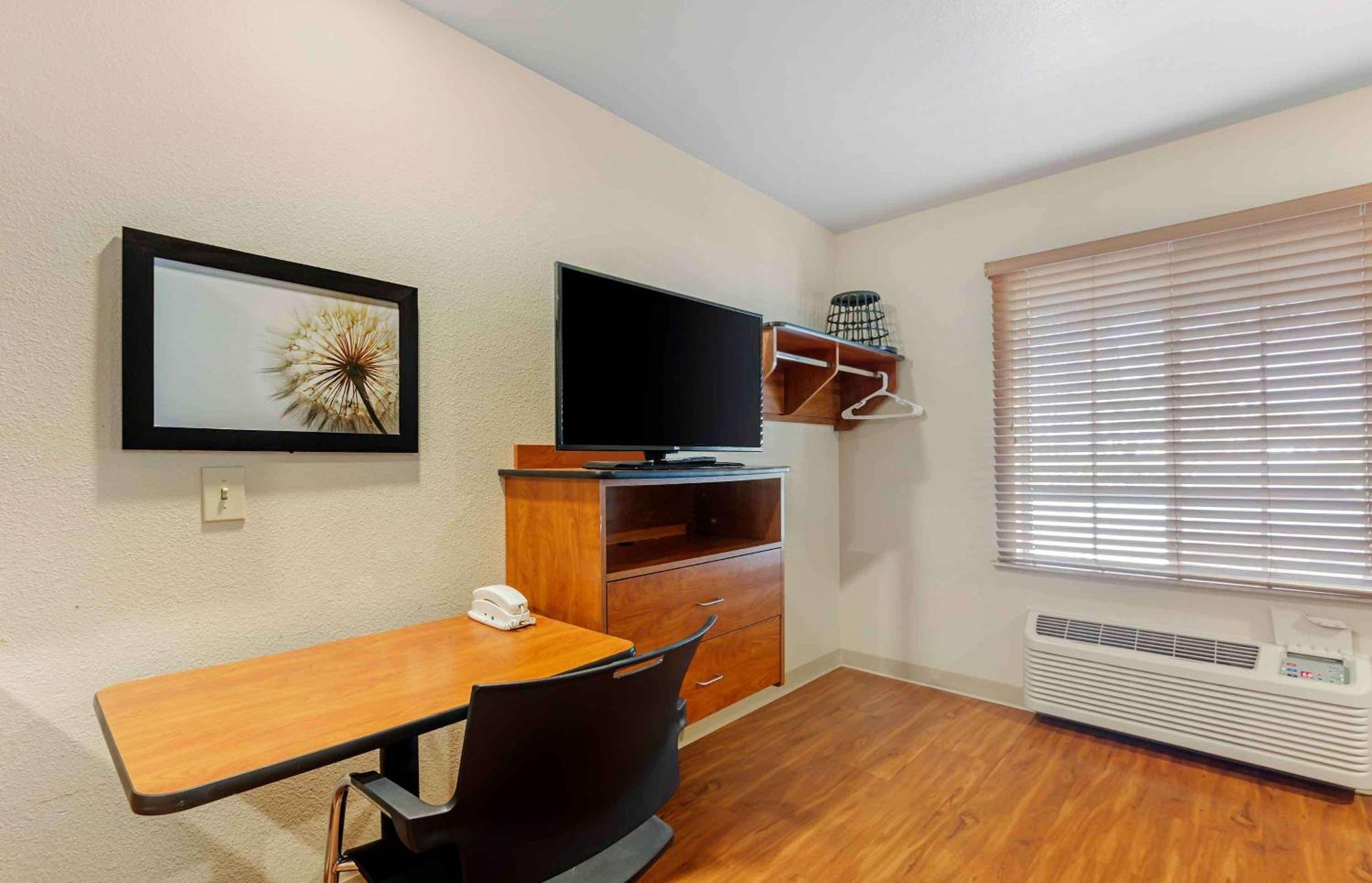 Extended Stay America Select Suites - Wichita - Airport 외부 사진