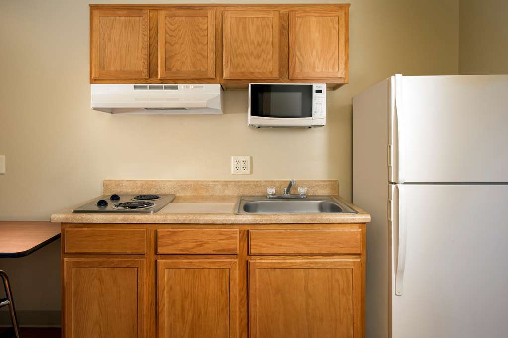 Extended Stay America Select Suites - Wichita - Airport 객실 사진